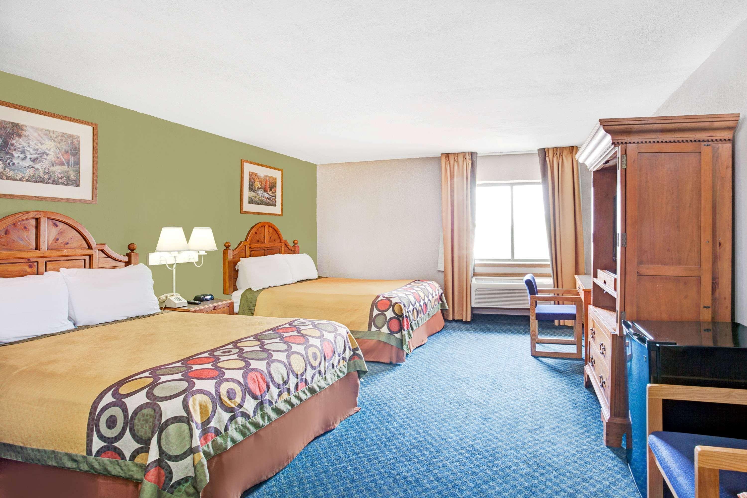 Super 8 By Wyndham West Memphis Hotel Екстериор снимка