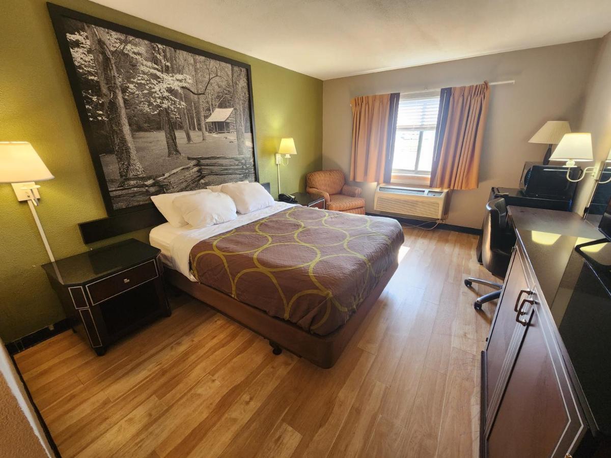 Super 8 By Wyndham West Memphis Hotel Екстериор снимка